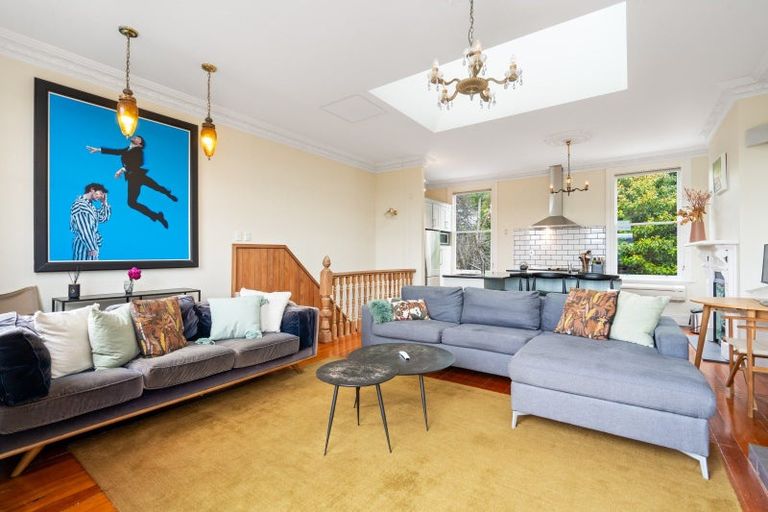 Photo of property in 32 Erin Street, Roslyn, Dunedin, 9010