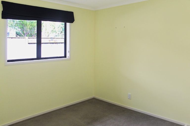 Photo of property in 68 Ruapehu Drive, Fitzherbert, Palmerston North, 4410