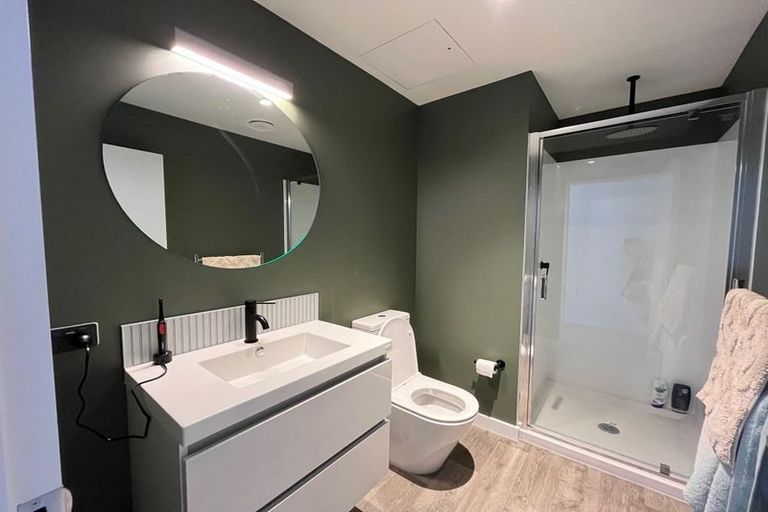 Photo of property in Unit 306,l3, 306/14 Laings Road, Hutt Central, Lower Hutt, 5010