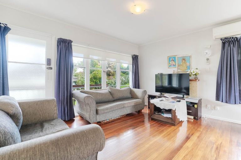 Photo of property in 1/24 Tristram Avenue, Forrest Hill, Auckland, 0620