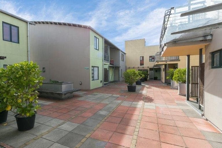Photo of property in Marion Square Apartments, 23/26 Marion Street, Te Aro, Wellington, 6011