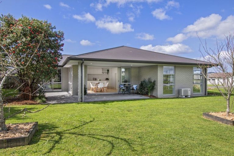 Photo of property in 63 Wairau Drive, Tikipunga, Whangarei, 0112