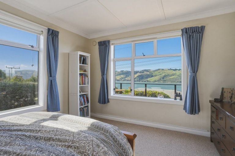 Photo of property in 11 Monowai Road, Ravensbourne, Dunedin, 9022