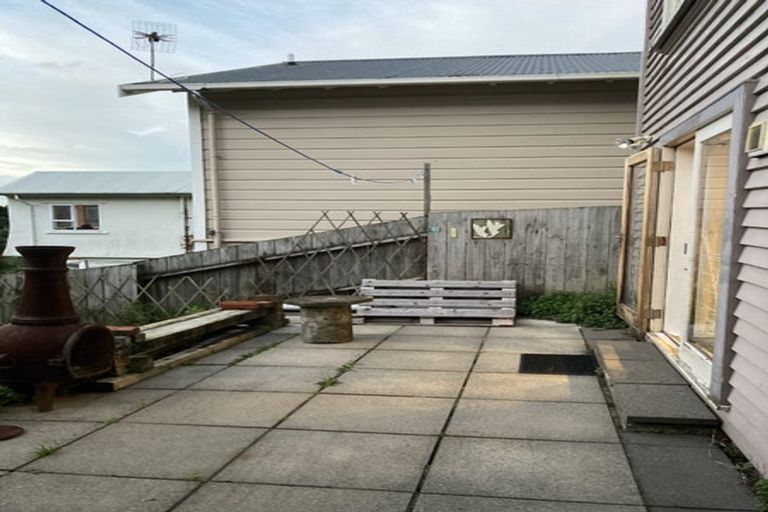 Photo of property in 42 Rhine Street, Island Bay, Wellington, 6023