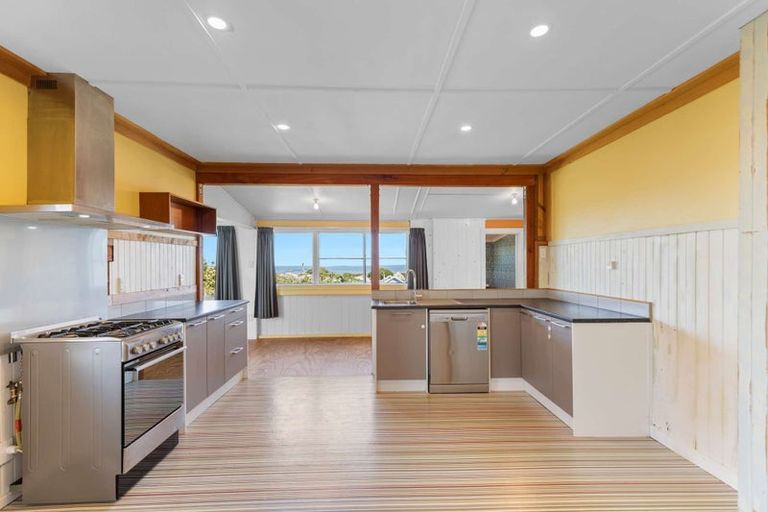 Photo of property in 157 Cornfoot Street, Castlecliff, Whanganui, 4501