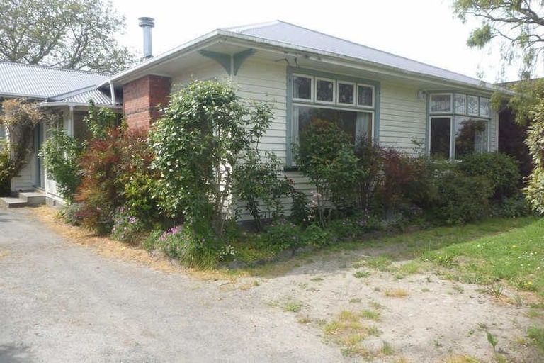 Photo of property in 76 North Parade, Richmond, Christchurch, 8013