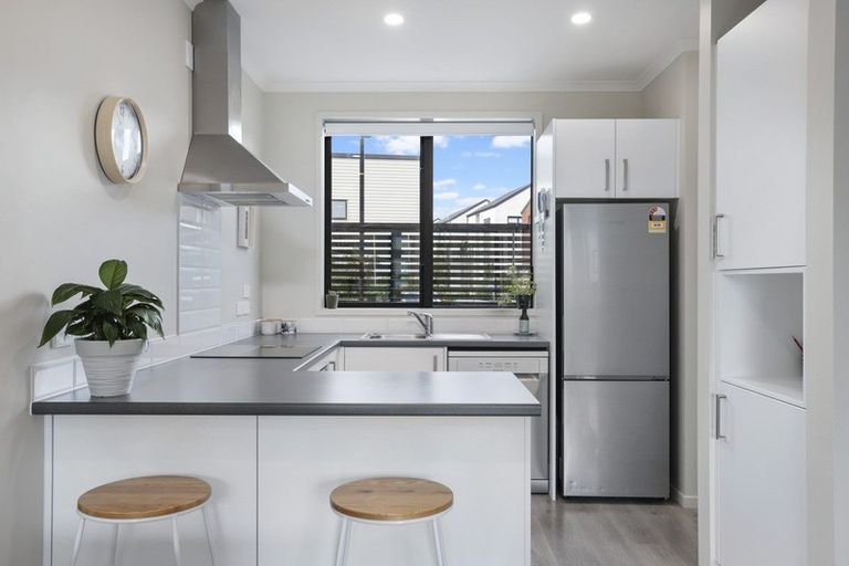 Photo of property in 241 Hobsonville Point Road, Hobsonville, Auckland, 0616