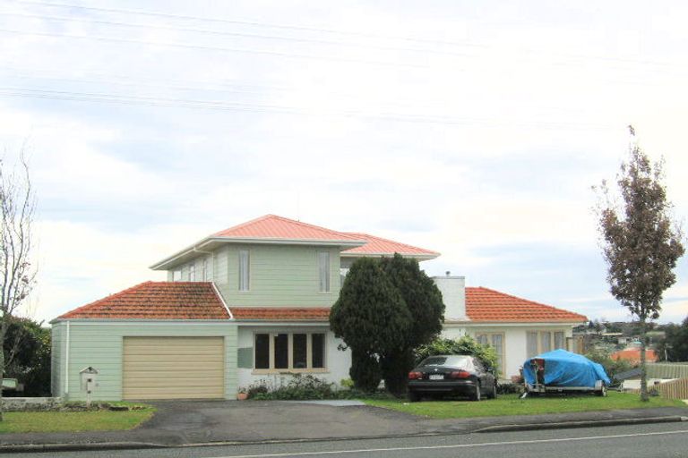 Photo of property in 100 Tuhikaramea Road, Dinsdale, Hamilton, 3204
