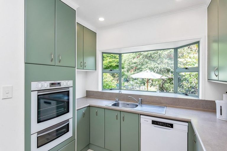 Photo of property in 10 Rata Street, Waikanae, 5036