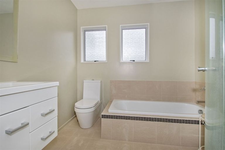 Photo of property in 39 Raumati Crescent, Onerahi, Whangarei, 0110