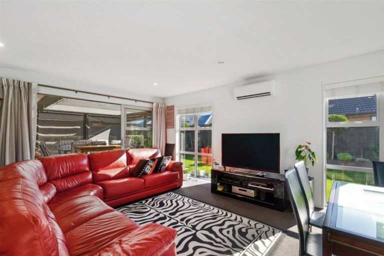 Photo of property in 7 Harston Place, Wigram, Christchurch, 8042