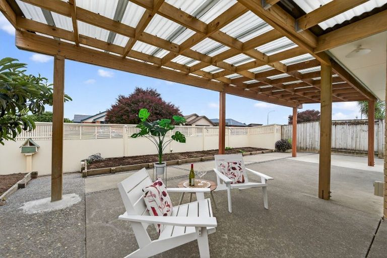 Photo of property in 42 Brooklyn Heights Drive, Kelvin Grove, Palmerston North, 4414