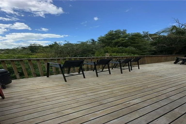Photo of property in 50 Beach Road, Onerahi, Whangarei, 0110