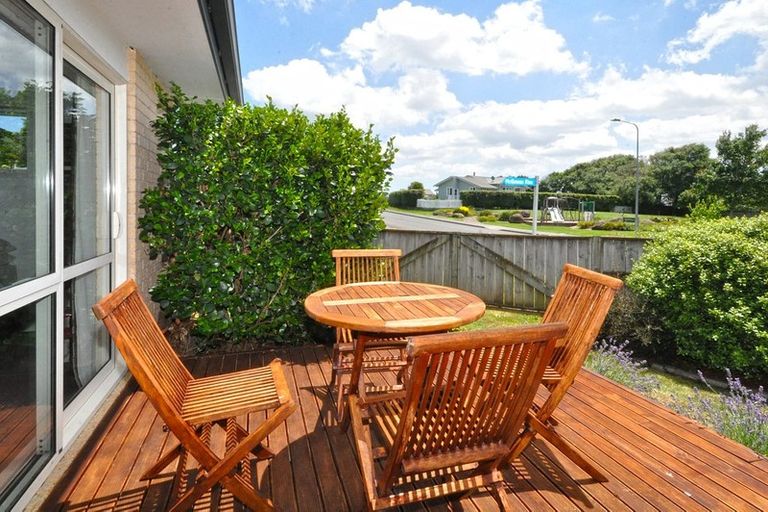 Photo of property in 1 Mcgowan Rise, Tuakau, 2121