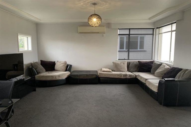 Photo of property in 19 Milton Street, Gore, 9710