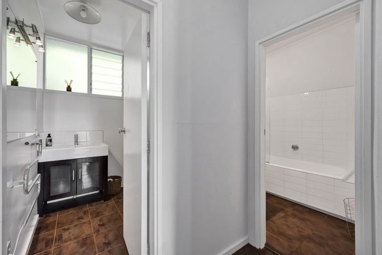 Photo of property in 59 Doralto Road, Frankleigh Park, New Plymouth, 4310