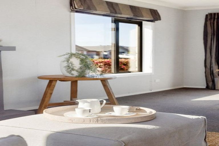 Photo of property in 2 Kowhai Drive, Cambridge, 3434