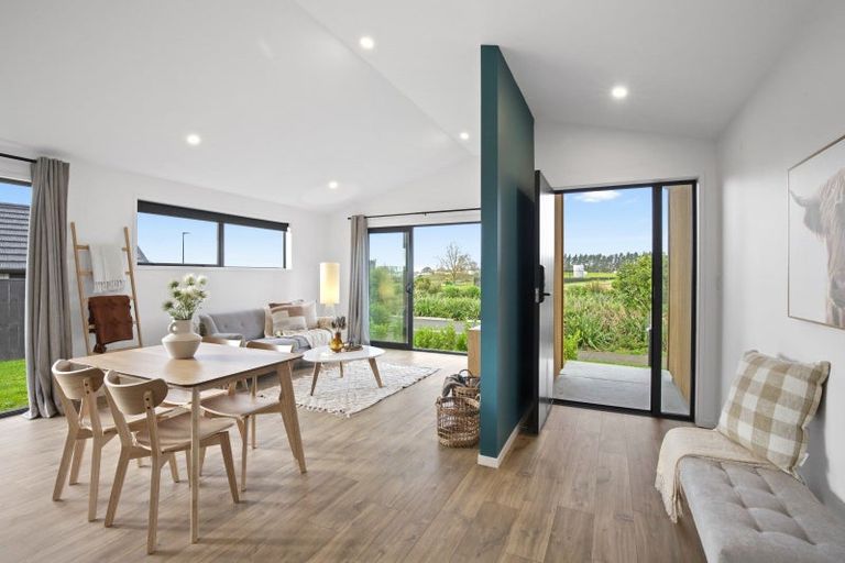 Photo of property in 43 Te Paea Avenue, Karaka, 2124