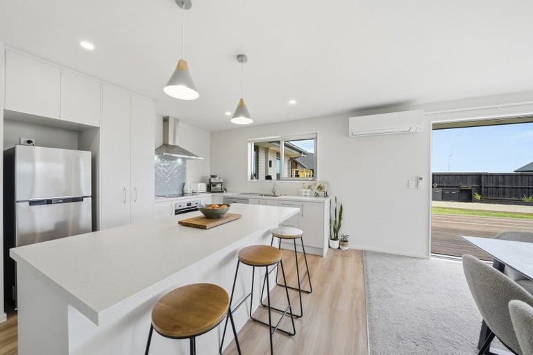 Photo of property in 5 Hunter Lane, Amberley, 7410