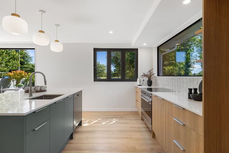 Photo of property in 429 Avonhead Road, Avonhead, Christchurch, 8042