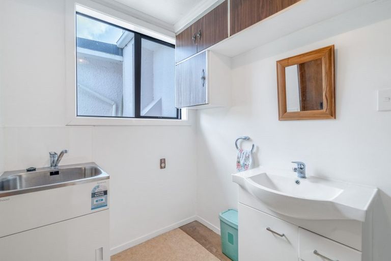 Photo of property in 2 Castle Street, Riverton/aparima, Riverton, 9822