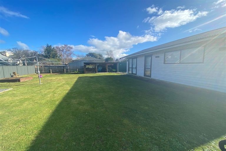 Photo of property in 3 Edward Street, Dannevirke, 4930