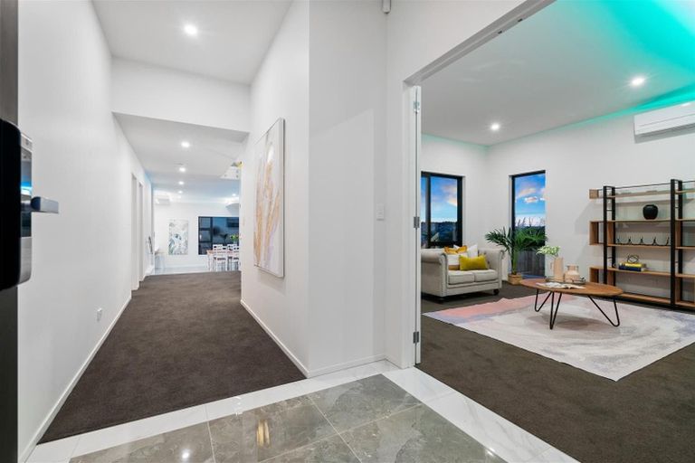Photo of property in 100 Parkview Drive, Gulf Harbour, Whangaparaoa, 0930