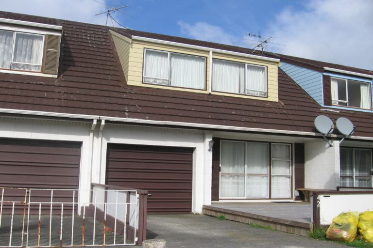 Photo of property in 42 Akaroa Drive, Maupuia, Wellington, 6022