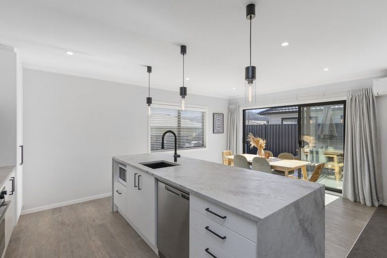 Photo of property in 53 Buddle Road, Wallaceville, Upper Hutt, 5018