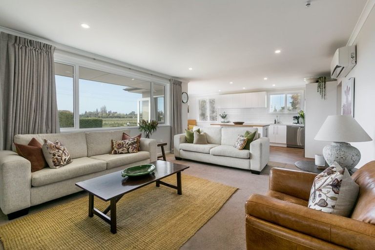 Photo of property in 54 Saint Georges Road, Karamu, Hastings, 4172