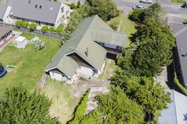 Photo of property in 76 Bryndwr Road, Bryndwr, Christchurch, 8052