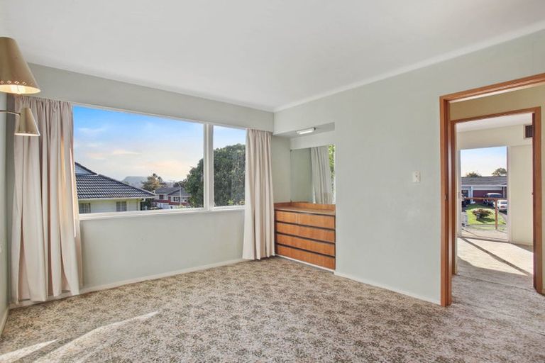 Photo of property in 12 The Boulevard, Sunnyhills, Auckland, 2010