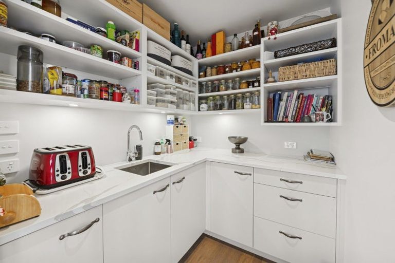 Photo of property in 32 Lacebark Drive, Kinloch, Taupo, 3377