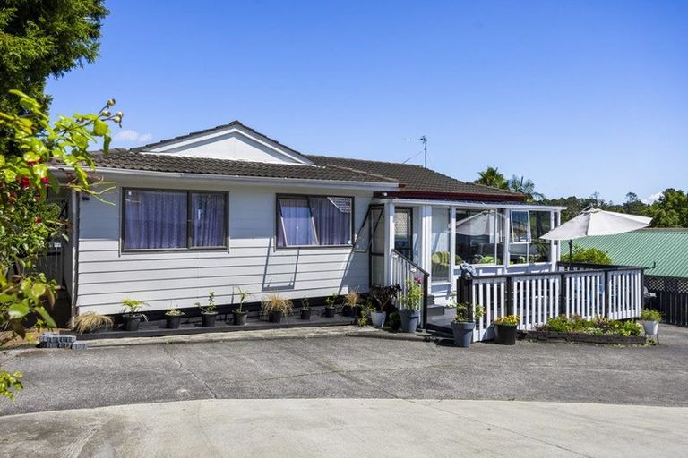 Photo of property in 1/541 Swanson Road, Ranui, Auckland, 0612