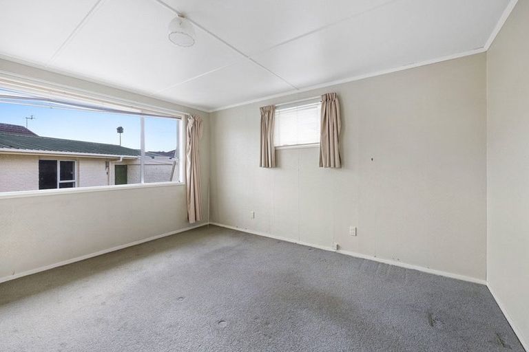 Photo of property in 27 Davidson Street, Hawera, 4610