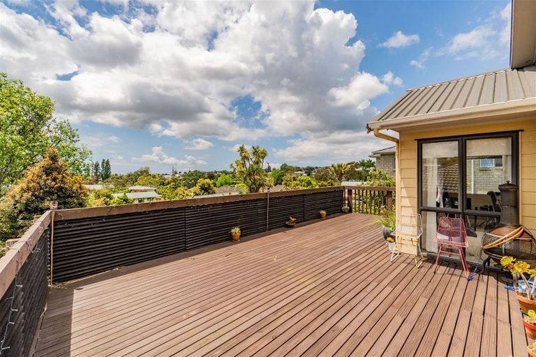 Photo of property in 16a Glenorchy Street, Glen Eden, Auckland, 0602