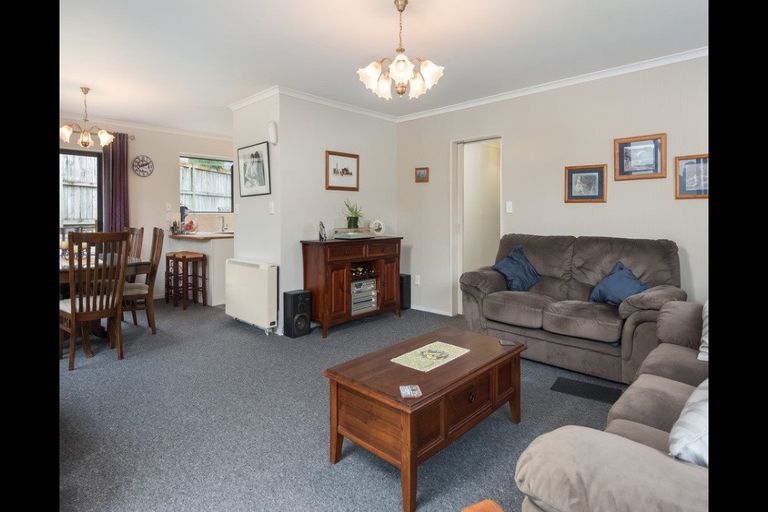 Photo of property in 25 Barbara Grove, Papamoa Beach, Papamoa, 3118