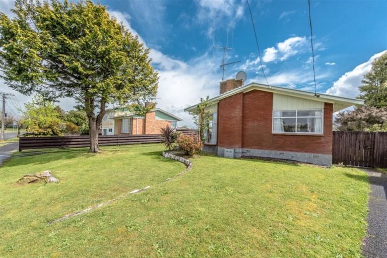 Photo of property in 22 Larnach Street, St Andrews, Hamilton, 3200