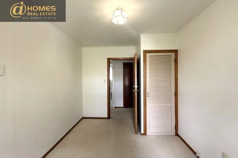 Photo of property in 16 Edgewood Way, Henderson, Auckland, 0612