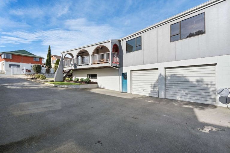 Photo of property in 30 Leven Street, South Hill, Oamaru, 9400