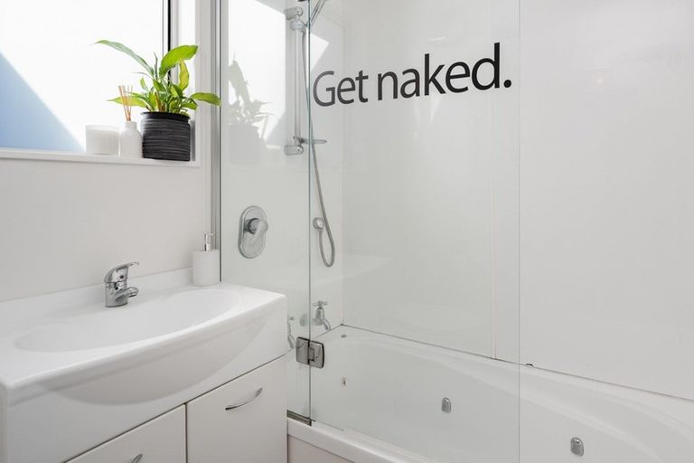 Photo of property in 46 Hutcheson Street, Mayfield, Blenheim, 7201