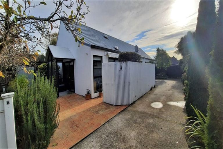 Photo of property in 71a Mcfaddens Road, St Albans, Christchurch, 8052
