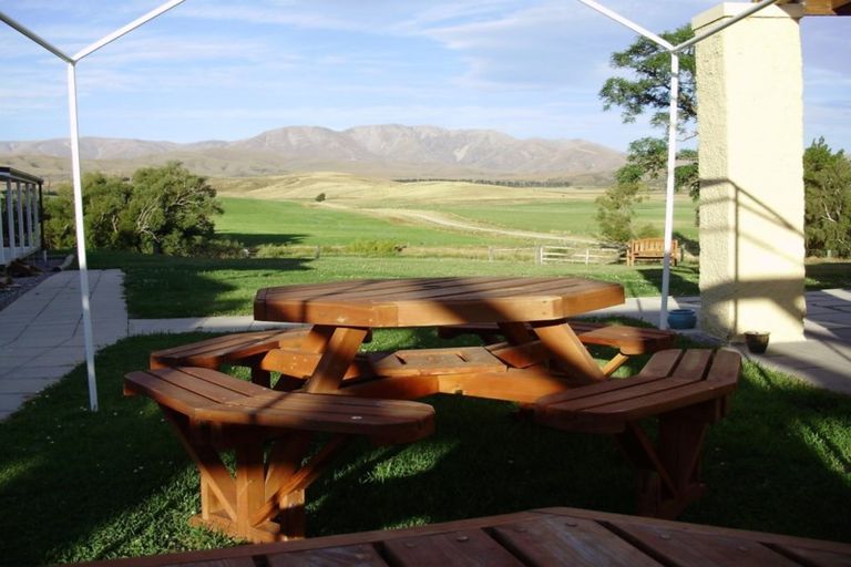 Photo of property in Oturehua Lodge, 74 Lockhart Road, Oturehua, 9386