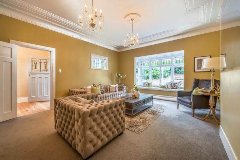 Photo of property in 81 Oraha Road, Kumeu, 0892