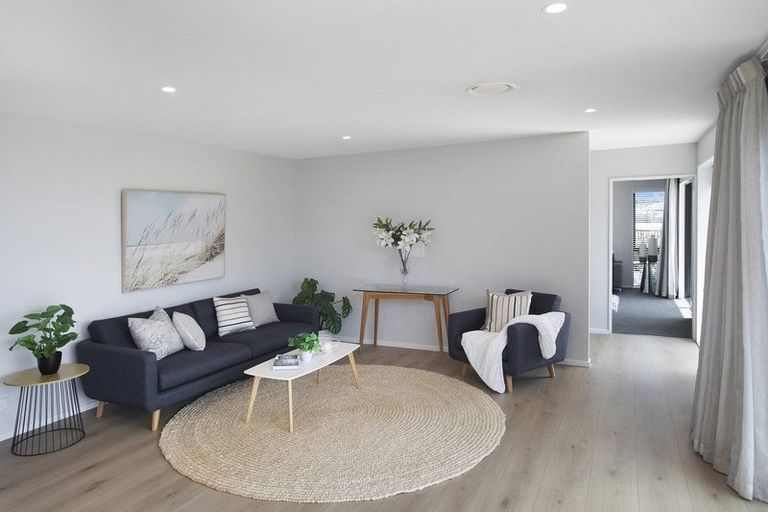 Photo of property in 14 Godley Place, Woodend, 7610