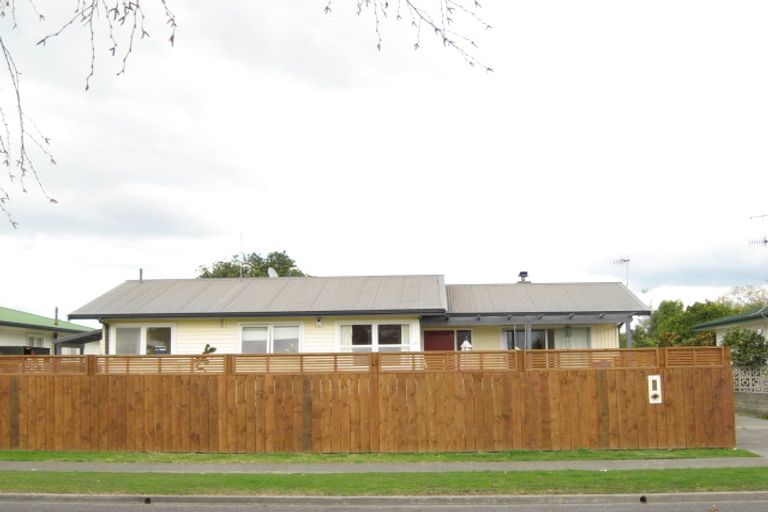 Photo of property in 51 Allen Berry Avenue, Pirimai, Napier, 4112