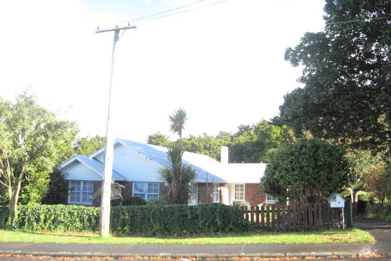 Photo of property in 6 Brough Road, Manurewa East, Auckland, 2102