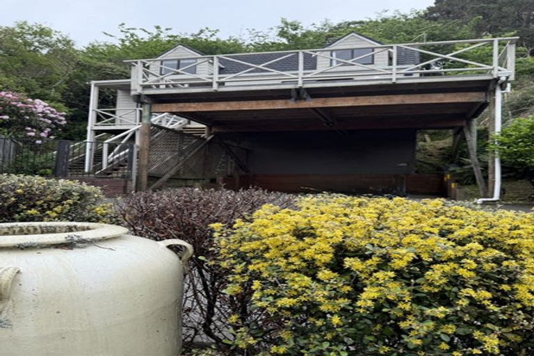 Photo of property in 63 Makara Road, Karori, Wellington, 6012