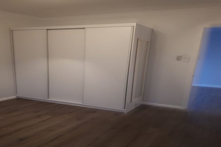 Photo of property in 8 Kumar Place, The Gardens, Auckland, 2105