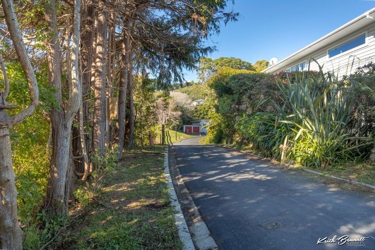 Photo of property in 1 Te Ara Kohuhu, Tawa, Wellington, 5028